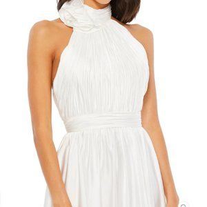 ROSETTE HALTER CHIFFON EVENING GOWN Color - White Size 12  New With Tags